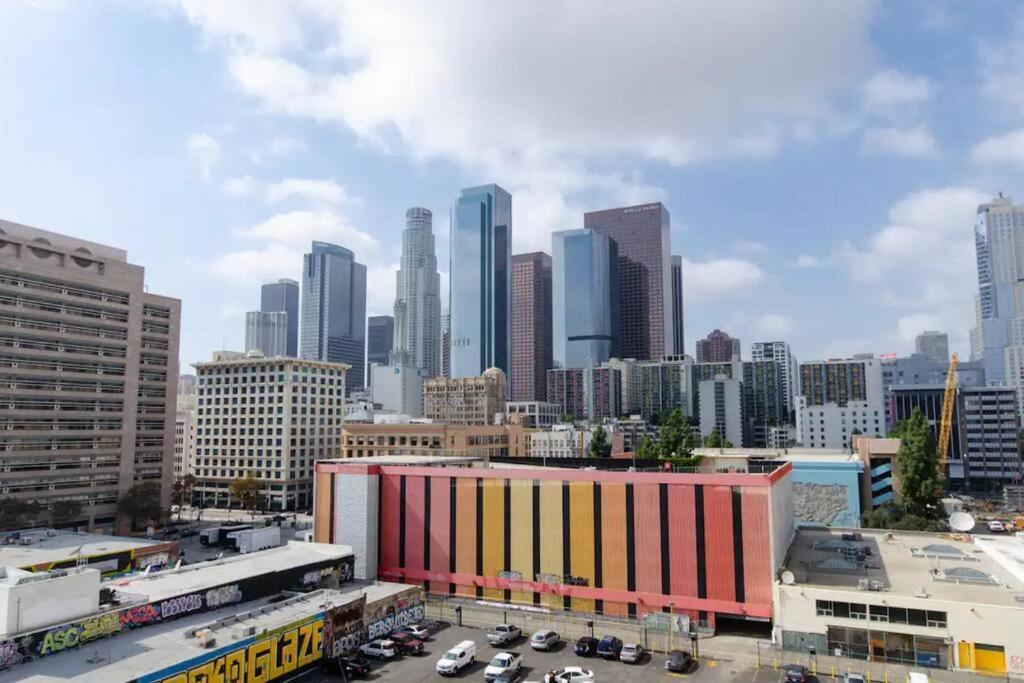 Cozy 3bed With Balcony & A Rooftop Pool Los Ángeles